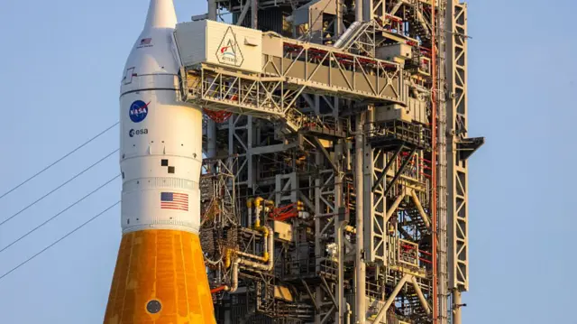 A close photo of a Nasa rocket ship on its dock