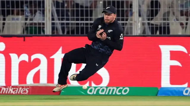 Glenn Phillips of New Zealand reacts after dropping a catch