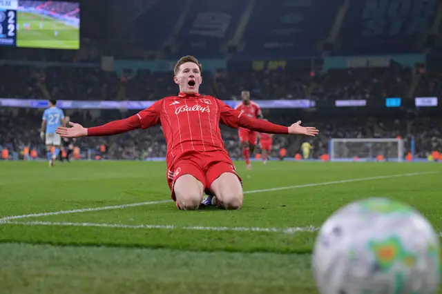 Elliot Anderson of Nottingham Forest celebrates after scoring his team's second goal