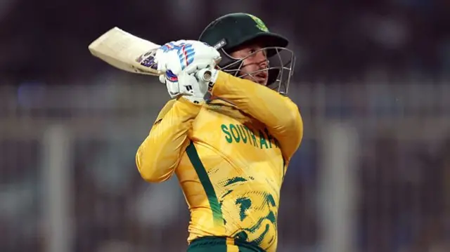 Quinton de Kock of South Africa bats