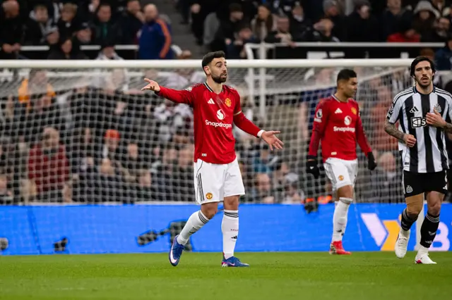 Bruno Fernandes of Manchester United reacts