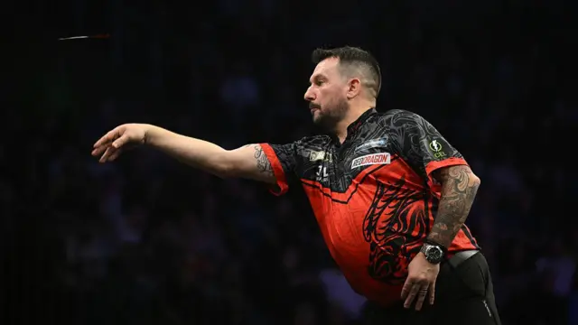 Jonny Clayton in action