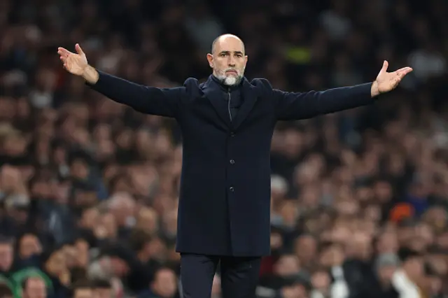Igor Tudor, Manager of Tottenham Hotspur reacts