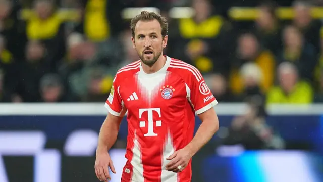 Harry Kane (Bayern Munich) looks on during Matchday 24 1.Bundesliga: Borussia Dortmund and Bayern Munich