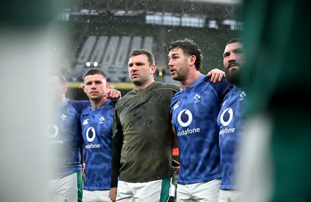 Caelan Doris speaks to Ireland's players