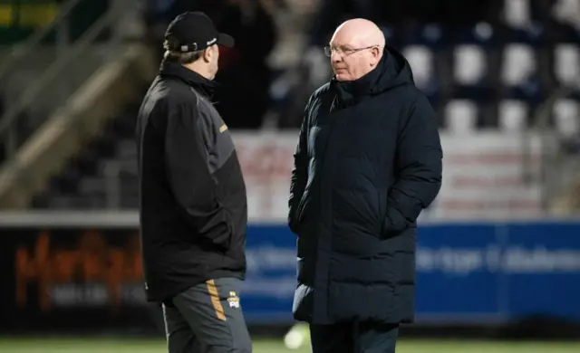 Falkirk boss John McGlynn (right) in conversation