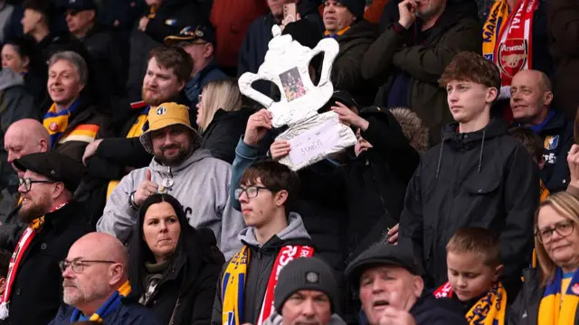 Mansfield fans