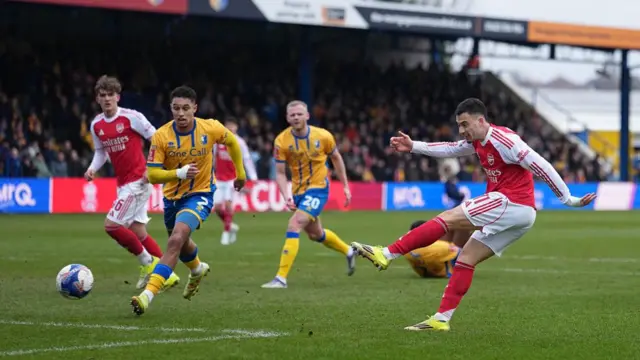 Martinelli in action