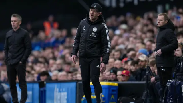 Gary Rowett on the touchline