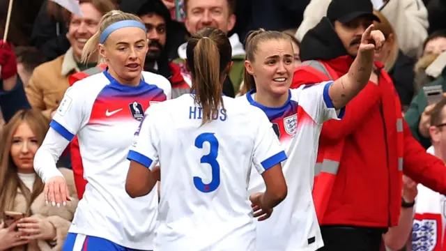 Georgia Stanway celebrates