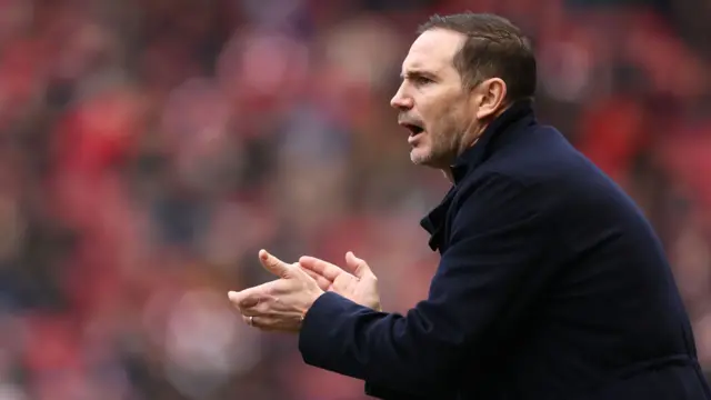 Frank Lampard claps
