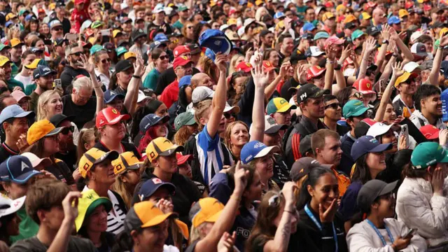 fans in Australia