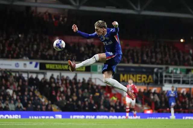 Alejandro Garnacho of Chelsea shoots