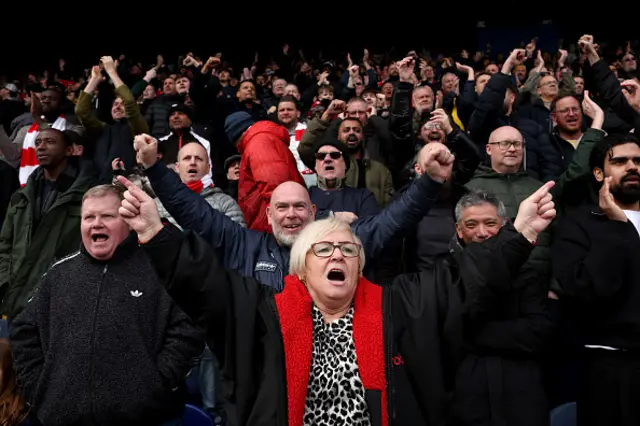 Arsenal fans celebrate