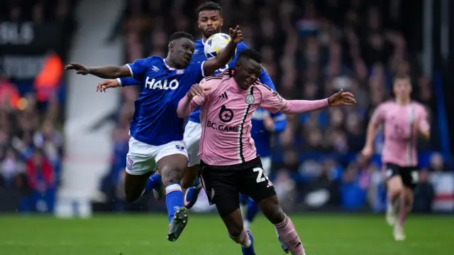 Ipswich v Leicester match action