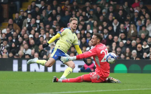 Leo Scienza misses a first half chance