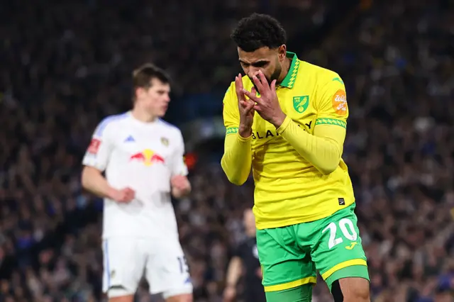 Anis Slimane reacts after a missed chance