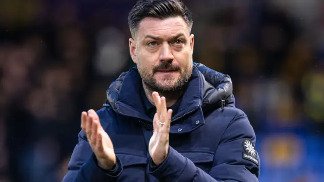 Johnnie Jackson claps