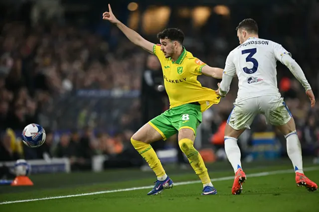 Liam Gibbs vies with Gabriel Gudmundsson