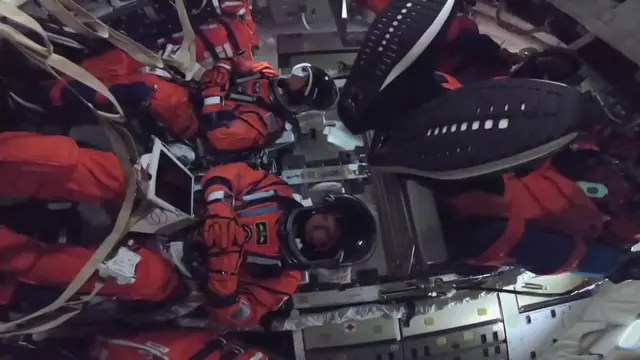 Artemis astronauts sealed in spacecraft