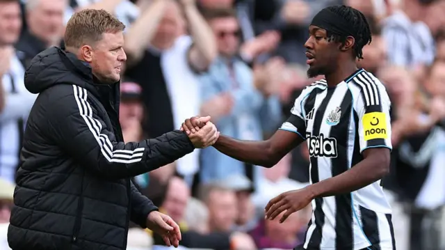 Eddie Howe and Anthony Elanga