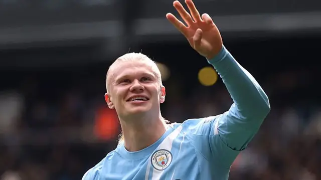 Erling Haaland gesturing