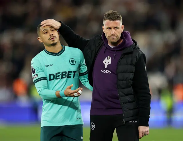 Gomes and Edwards commiserate