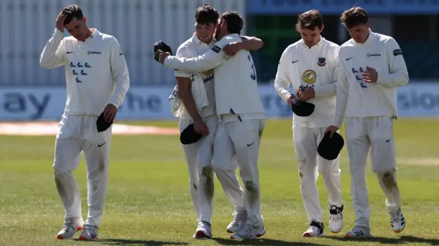 Sussex players celebrate victory during Final Day of the Rothesay County Championship One match between Leicestershire County Cricket Club and Sussex County Cricket Club at the Uptonsteel County Ground, Leicester