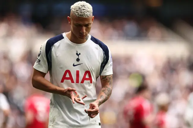 Richarlison looks dejected