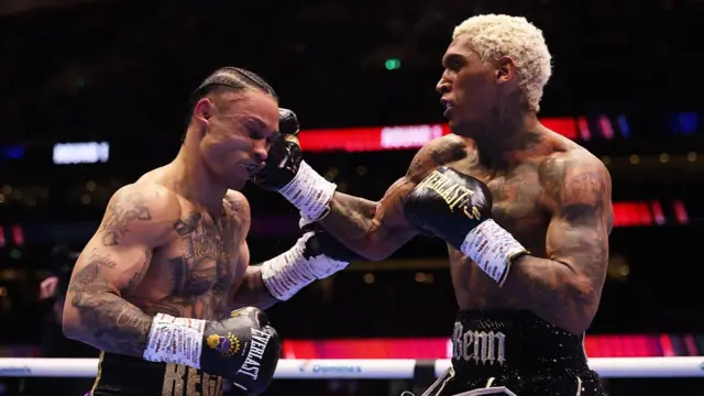 Benn punches Prograis