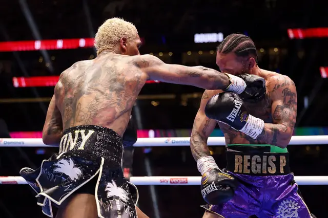 Benn punches Prograis