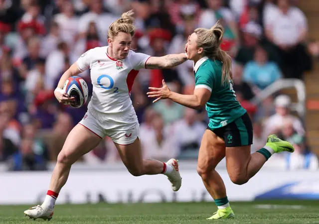 Meg Jones of England breaks past Aoife Dalton