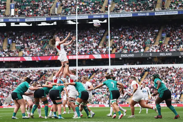 Generic line-out view