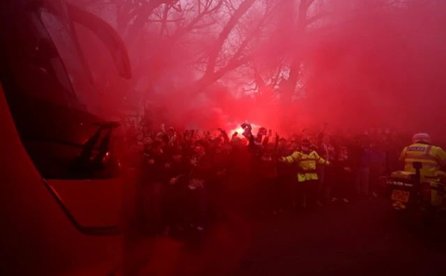 Team bus arrives