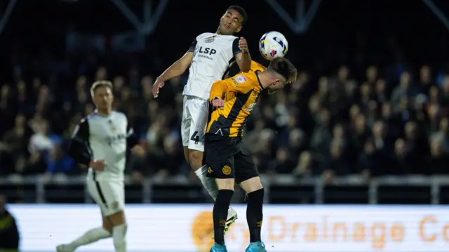 Bromley v Cambridge match action