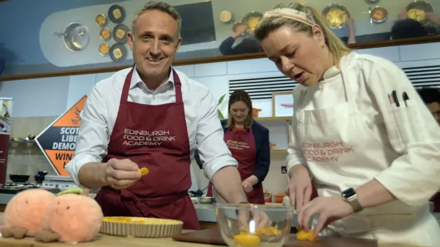 alex cole hamilton making peach tarts