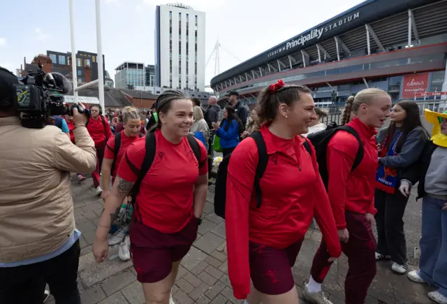 Wales arrive to face France in the Six Nations