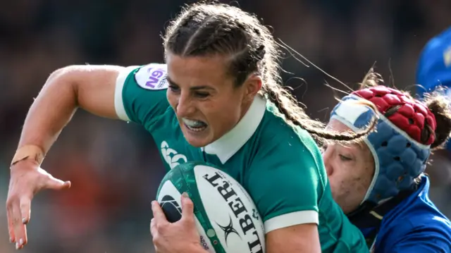 Emily Lane scores the opening try