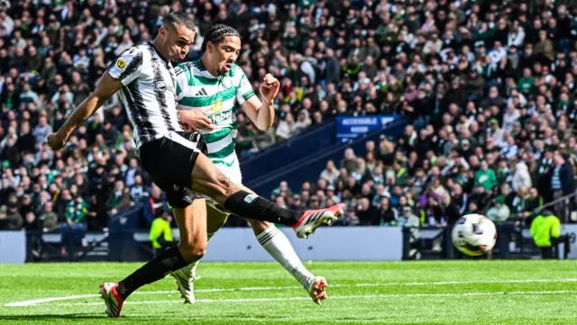 St Mirren's Mikael Mandron scores to make it 2-2 during a Scottish Gas Scottish Cup semi-final match between Celtic and St Mirren at Barclays Hampden, on April 19, 2026