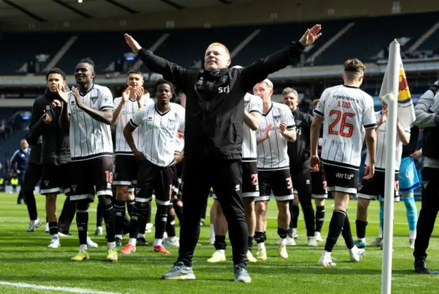 Dunfermline Manager Neil Lennon celebrates during a Scottish Gas Scottish Cup semi-final match between Dunfermline Athletic and Falkirk at Barclays Hampden, on April 18, 2026, in Glasgow, Scotland