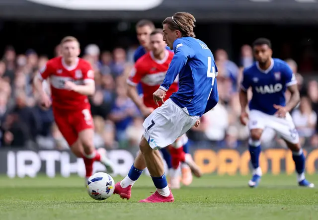 Jack Clarke scores