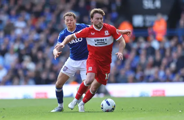 Aidan Morris of Middlesbrough and Kasey McAteer of Ipswich Town