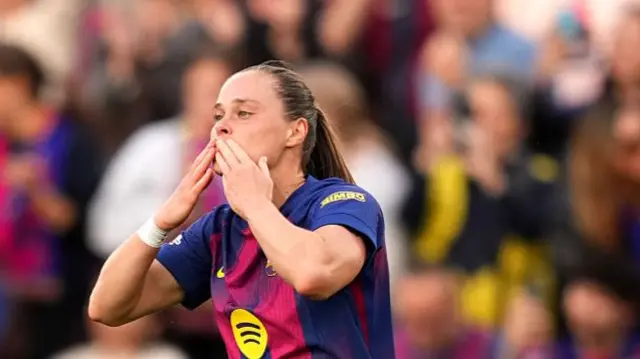 pajo celebrates her goa by blowing kisses