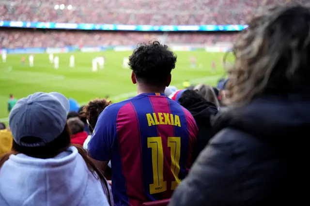Alexia shirt in the stands