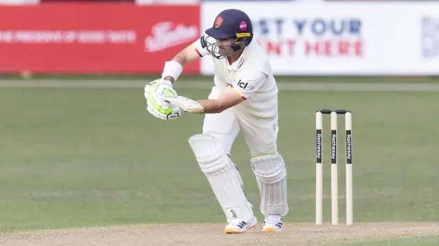 Dean Elgar of Essex batting