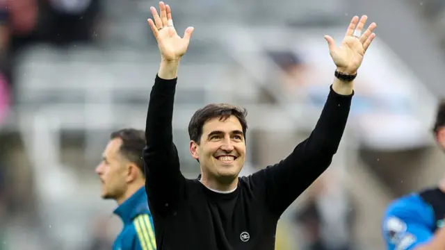Head Coach Andoni Iraola of Bournemouth