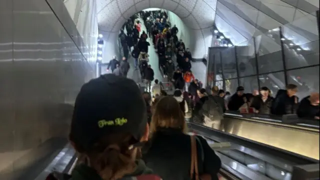 Liverpool Street station escalator
