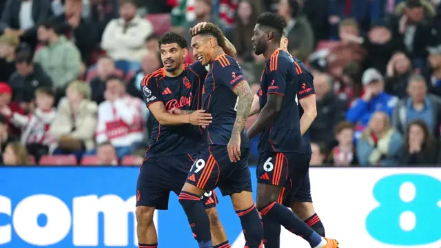 Forest players congratulate Jesus