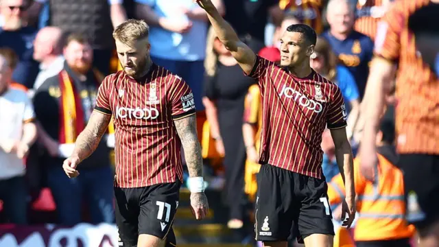 Kayden Jackson of Bradford City celebrates scoring a goal to make it 1-1