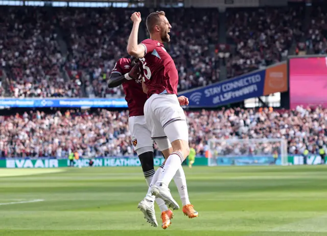 Tomas Soucek of West Ham United celebrates scoring his team's first goal
